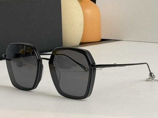 realfine888 5a eyewear cc6372 cc7327 cc7329 luxury designer sunglasses for man woman with glasses cloth box, White;black
realfine888 5a eyewear cc6372 cc7327 cc7329 luxury designer sunglasses for man woman with glasses cloth box, White;black