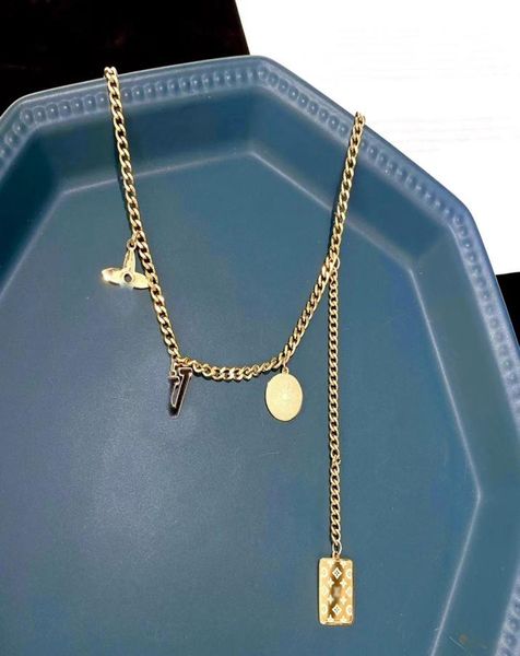 luxury design necklace 18k gold plated stainless steel necklaces choker chain letter pendant fashion womens wedding jewelry access1379413, Silver
luxury design necklace 18k gold plated stainless steel necklaces choker chain letter pendant fashion womens wedding jewelry access1379413, Silver