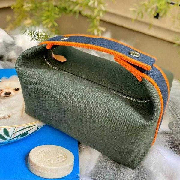 designer canvas lunch box bag high sense leisure one shoulder handbag make-up wash large capacity bento handbag female
designer canvas lunch box bag high sense leisure one shoulder handbag make-up wash large capacity bento handbag female