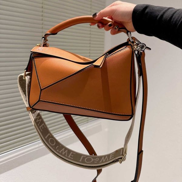 24cm geometric classic bag cowhide lady purse loewz designer medium bags embroidered shoulder strap caramel double puzzle handheld crossbody
24cm geometric classic bag cowhide lady purse loewz designer medium bags embroidered shoulder strap caramel double puzzle handheld crossbody