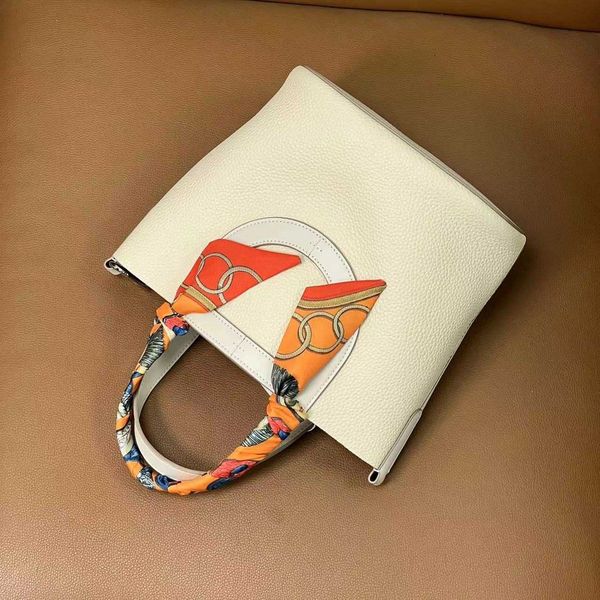luxury designer bag picotin lock 2023 baobao women's spring summer new high grade single shoulder crossbody handbag pig nose vegetable
luxury designer bag picotin lock 2023 baobao women's spring summer new high grade single shoulder crossbody handbag pig nose vegetable