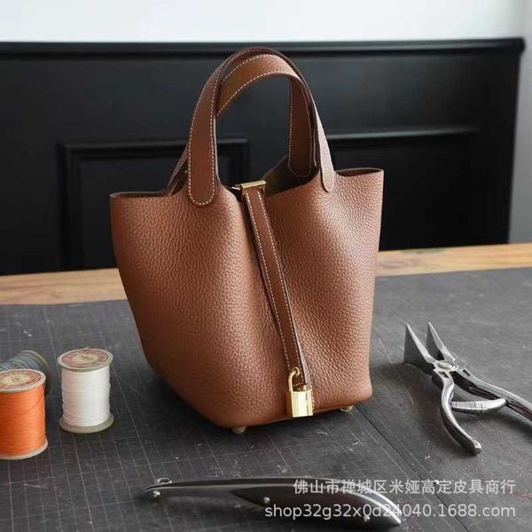 orignal luxury designer bag picotin lock new fully handcrafted hand sewn original factory daniu tc leather tripod with plate pig nose vegeta
orignal luxury designer bag picotin lock new fully handcrafted hand sewn original factory daniu tc leather tripod with plate pig nose vegeta