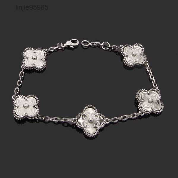 designer bracelets van clover bracelet link chain bracelet cleef clover womens fashion 18k gold bracelets jewelry 2023 22222, Golden;silver
designer bracelets van clover bracelet link chain bracelet cleef clover womens fashion 18k gold bracelets jewelry 2023 22222, Golden;silver