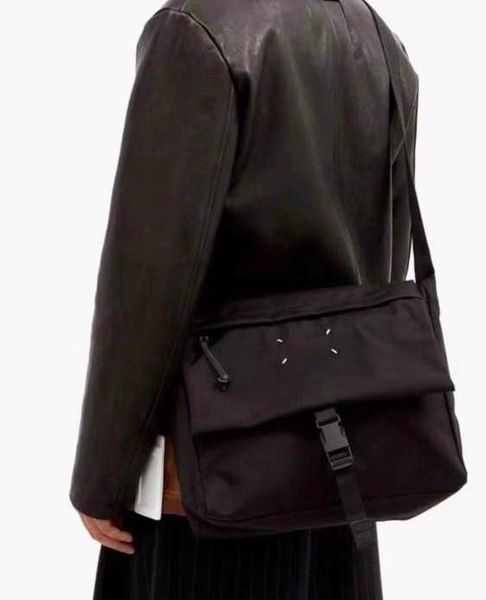 margiela margiela correct version margiela mm6 canvas bag with four corners stitched postman flip cover oblique straddle bag
margiela margiela correct version margiela mm6 canvas bag with four corners stitched postman flip cover oblique straddle bag