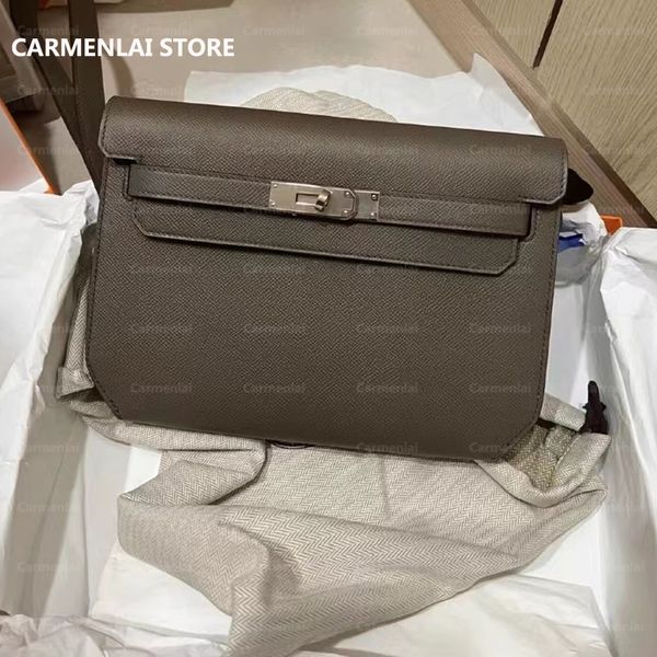 classic 25cm crossbody bags women genuine leather silver hardware fashion letters removable three shoulder strap plain cluth bag wallets han
classic 25cm crossbody bags women genuine leather silver hardware fashion letters removable three shoulder strap plain cluth bag wallets han