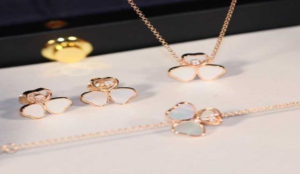 luxury pendant necklaces chopin happy hearts wings happy diamond choprd necklace6645482, Silver
luxury pendant necklaces chopin happy hearts wings happy diamond choprd necklace6645482, Silver