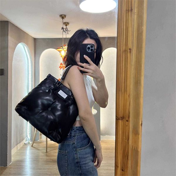 bag margiela sheepskin internet celebrity same style magilla cloud tote bag fashionable soft underarm bag mini pillow bag
bag margiela sheepskin internet celebrity same style magilla cloud tote bag fashionable soft underarm bag mini pillow bag