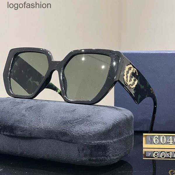 luxury designer sunglasses for women alphabet design seaside driving wear beach sunglasses retro frame luxury design uv380 with box nice, White;black
luxury designer sunglasses for women alphabet design seaside driving wear beach sunglasses retro frame luxury design uv380 with box nice, White;black