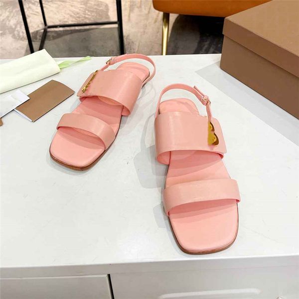 fashion women's sandals 2023 qq luxury brand letter logo summer women's high heels men's casual student flats 01-01, Black
fashion women's sandals 2023 qq luxury brand letter logo summer women's high heels men's casual student flats 01-01, Black