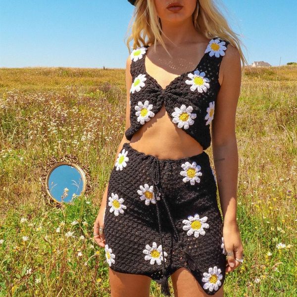 skirts summer women's 2pcs clothes set floral knitted sling crop and high waist hollow mini skirt ladies beach outfits 230713, Black
skirts summer women's 2pcs clothes set floral knitted sling crop and high waist hollow mini skirt ladies beach outfits 230713, Black