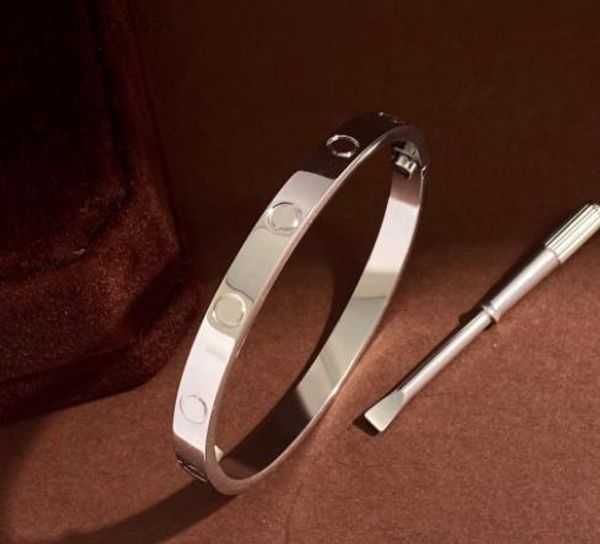 love bracelet designer bangles women men 4cz steel screw screwdriver bracelets gold silver rose cuff jewelry with velvet bag 12222, White
love bracelet designer bangles women men 4cz steel screw screwdriver bracelets gold silver rose cuff jewelry with velvet bag 12222, White