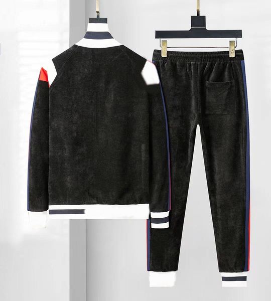 2023 designers new mens tracksuits fashion brand men suit spring autumn men's two-piece sportswear casual style suits 001, Gray
2023 designers new mens tracksuits fashion brand men suit spring autumn men's two-piece sportswear casual style suits 001, Gray