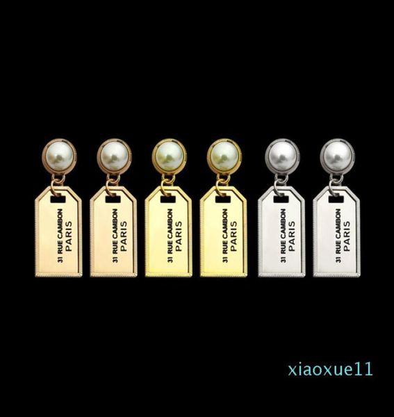 2021 never fading titanium steel fashion studs silver rose gold earring women designers earings pearl tag classic jewelry logo pri1283410, Golden;silver
2021 never fading titanium steel fashion studs silver rose gold earring women designers earings pearl tag classic jewelry logo pri1283410, Golden;silver