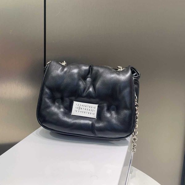 margiela new star same style mm6 pillow bag magilla cloud bag chain strap single shoulder diagonal straddle bag
margiela new star same style mm6 pillow bag magilla cloud bag chain strap single shoulder diagonal straddle bag