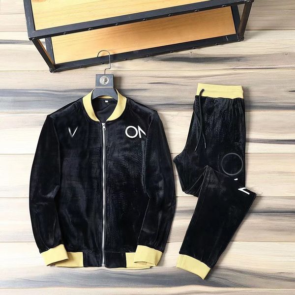 2023 new designers mens tracksuits fashion brand men running track suit spring autumn men's two-piece sportswear casual style suits 008, Gray
2023 new designers mens tracksuits fashion brand men running track suit spring autumn men's two-piece sportswear casual style suits 008, Gray
