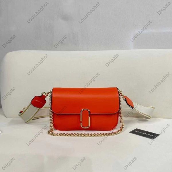 cowhide shoulder bag messenger bag armpit chain flap messenger bag fashionable casual small square bag women's bag
cowhide shoulder bag messenger bag armpit chain flap messenger bag fashionable casual small square bag women's bag