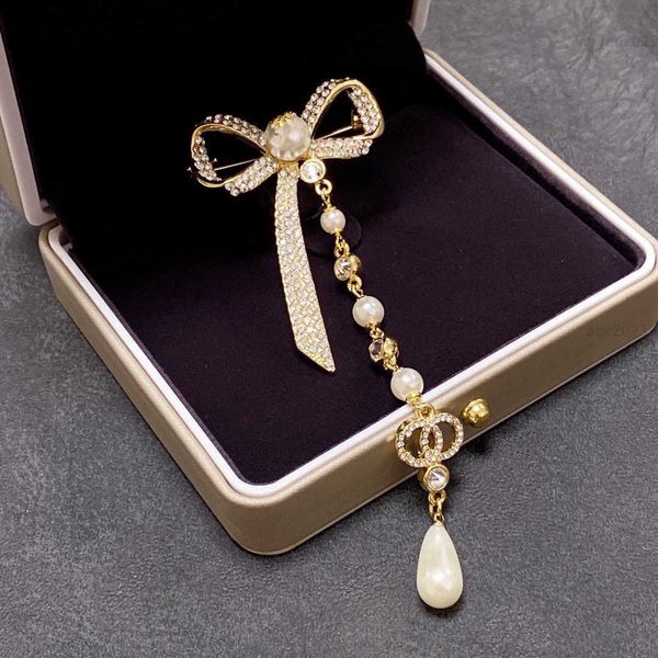 women designer brooch girl brooches pearl beading jewelry fashion diamond bow tie pins #including box, Gray
women designer brooch girl brooches pearl beading jewelry fashion diamond bow tie pins #including box, Gray