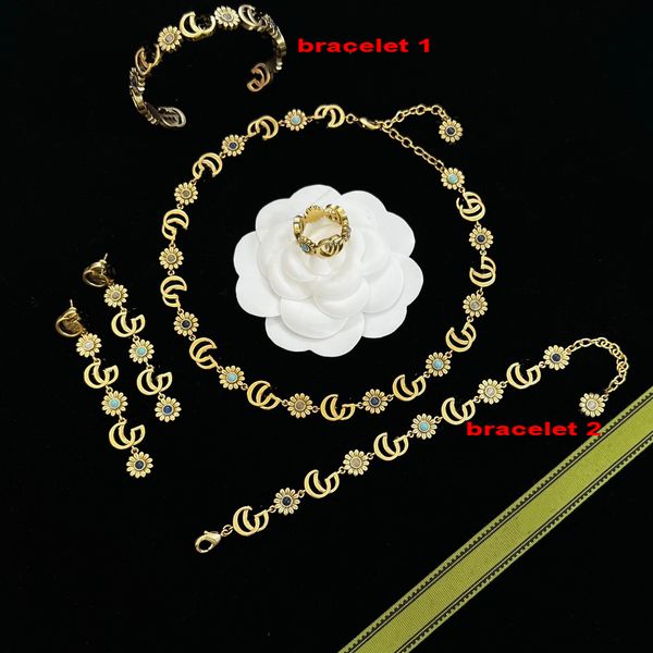 advanced retro gold necklaces palace color earring ring wedding little daisy bracelet chrysanthemum flower interlocking tiger head choker ne, Black
advanced retro gold necklaces palace color earring ring wedding little daisy bracelet chrysanthemum flower interlocking tiger head choker ne, Black