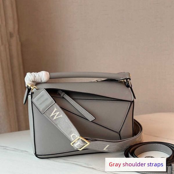 designer handbag genuine leather lowe women's bags premium edition lingge one shoulder crossbody handbag geometric litchi pattern bag
designer handbag genuine leather lowe women's bags premium edition lingge one shoulder crossbody handbag geometric litchi pattern bag