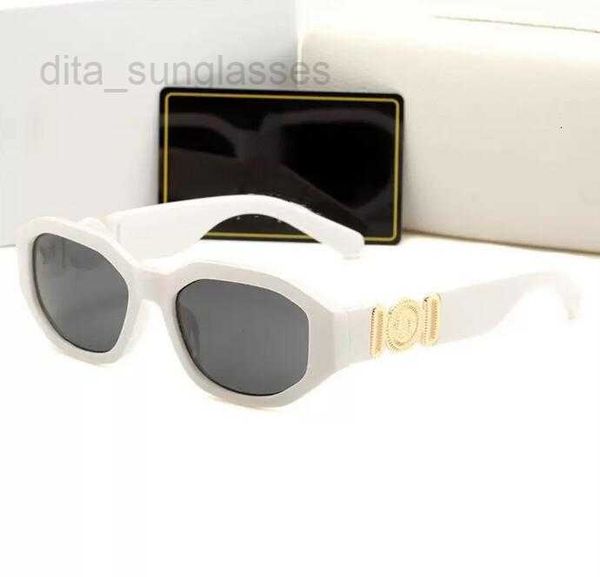 designer sunglasses polarized for man woman goggle beach sun glasses retro small frame luxury design uv400 quality, White;black
designer sunglasses polarized for man woman goggle beach sun glasses retro small frame luxury design uv400 quality, White;black
