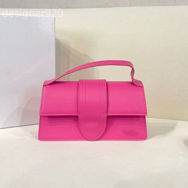 luxury handbags totes clutch purse portable messenger bag handbags designer small square bag classic ladies bag brand casual mini all-match
luxury handbags totes clutch purse portable messenger bag handbags designer small square bag classic ladies bag brand casual mini all-match