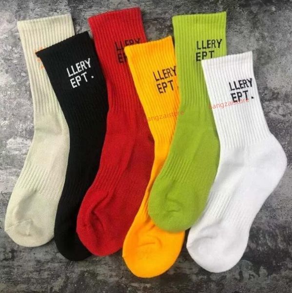 2 pairs designer sock autumn and winter graffiti letters street art pure color cotton towel bottom sports socks men and women fashion, Black
2 pairs designer sock autumn and winter graffiti letters street art pure color cotton towel bottom sports socks men and women fashion, Black