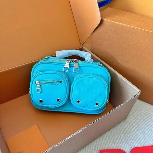 2023 latest fashion design women's classic retro catwalk mini foreign style generous reporter camera bag
2023 latest fashion design women's classic retro catwalk mini foreign style generous reporter camera bag