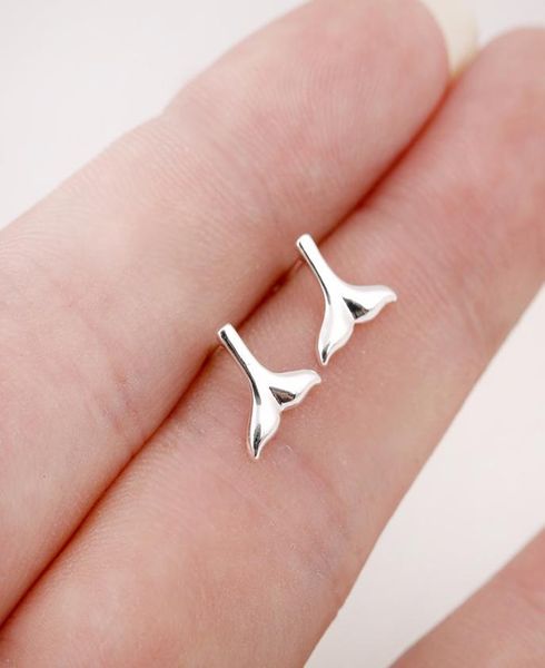 selling new cute whale tail earring silver gold rose gold color copper material earrrings studs kids grils summer fashion jewe8152933, Golden;silver
selling new cute whale tail earring silver gold rose gold color copper material earrrings studs kids grils summer fashion jewe8152933, Golden;silver