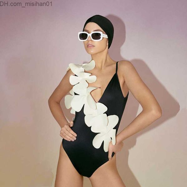 women's swimwear women's 3d printed swimsuit one piece swimsuit floral bikini solid orange backless swimsuit summer beach swimsuit, White;black
women's swimwear women's 3d printed swimsuit one piece swimsuit floral bikini solid orange backless swimsuit summer beach swimsuit, White;black