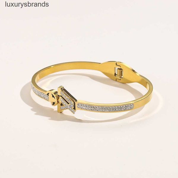 designer branded bracelets women bangle luxury designer letter bracelet crystal 18k gold plated stainless steel wedding lovers gift jewelry, Black
designer branded bracelets women bangle luxury designer letter bracelet crystal 18k gold plated stainless steel wedding lovers gift jewelry, Black