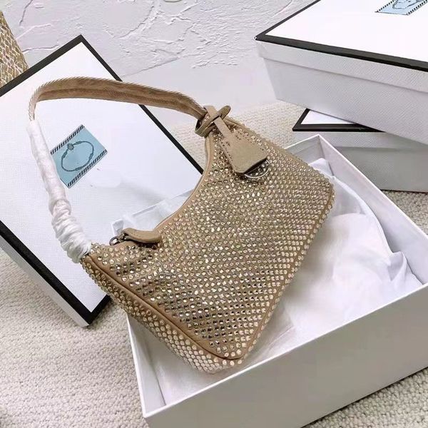 2023large-capacity fashion bag underarm bag full of diamond rhinestones imitation crystal zipper daily back fashion super a sweetheart spice
2023large-capacity fashion bag underarm bag full of diamond rhinestones imitation crystal zipper daily back fashion super a sweetheart spice