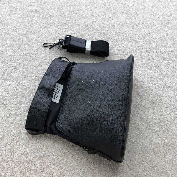 margiela margiela style margiela mm6 cowhide foldable bag for men and women mailman shell bag genuine leather one shoulder crossbody bag
margiela margiela style margiela mm6 cowhide foldable bag for men and women mailman shell bag genuine leather one shoulder crossbody bag