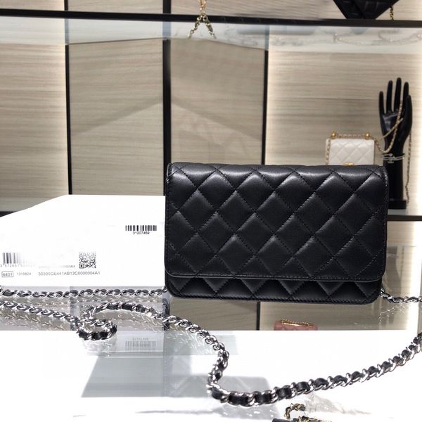 9a designer designer chain bags luxury flap purse woc 19.2cm high imitation crossbody with box
9a designer designer chain bags luxury flap purse woc 19.2cm high imitation crossbody with box