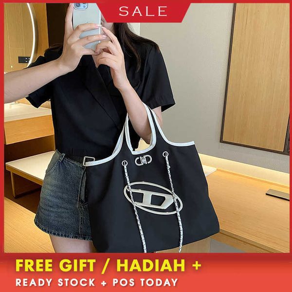 women's design bags xiaoxiangfeng bag 2023 summer new trendy high end contrast color large capacity chain tote shopping evening clutche
women's design bags xiaoxiangfeng bag 2023 summer new trendy high end contrast color large capacity chain tote shopping evening clutche