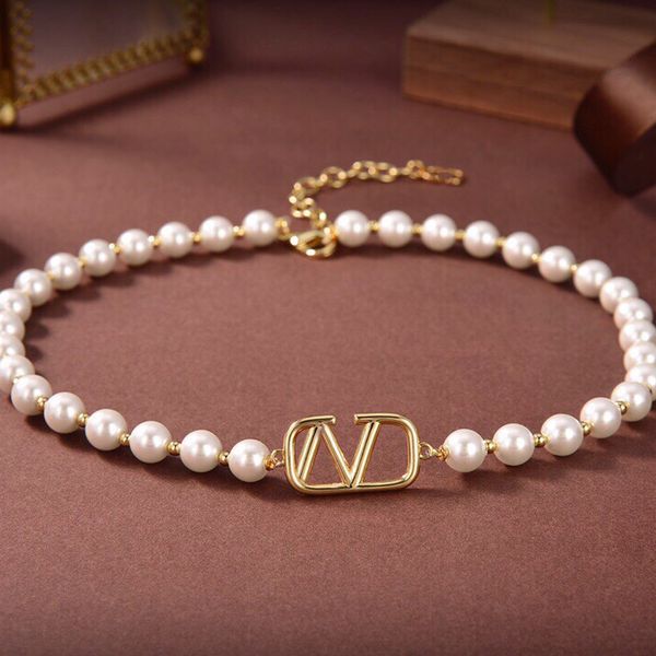 woman brand pendant necklaces v letter designer pearl luxury vlogo metal jewelry women gold necklace 341134, Silver
woman brand pendant necklaces v letter designer pearl luxury vlogo metal jewelry women gold necklace 341134, Silver