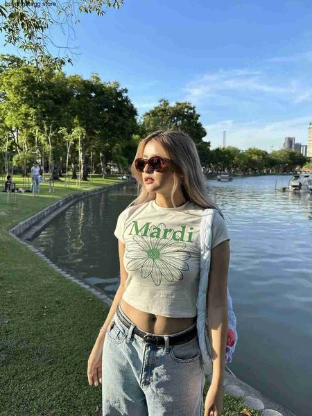 2023 women's t-shirts fashion brand mardi mercredi small daisy letter printing spicy girl short sleeve foreign slim fit short, White
2023 women's t-shirts fashion brand mardi mercredi small daisy letter printing spicy girl short sleeve foreign slim fit short, White