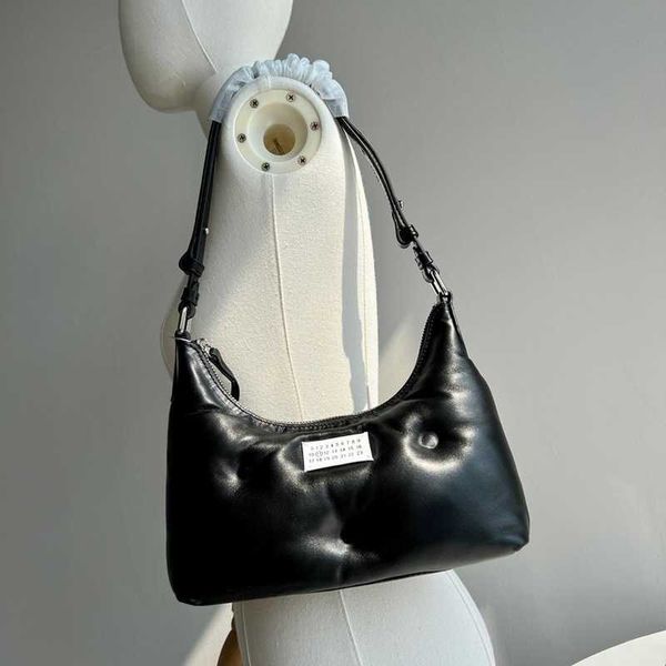 margiela maison margiel underarm bag crossbody bag sheepskin one shoulder fashion genuine leather women's bag
margiela maison margiel underarm bag crossbody bag sheepskin one shoulder fashion genuine leather women's bag