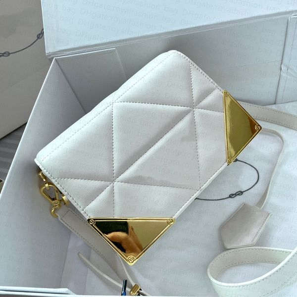 fashion 1bd048 women small square bag mirror quality shoulder bag metal buckle leather designer bag luxury 20cm
fashion 1bd048 women small square bag mirror quality shoulder bag metal buckle leather designer bag luxury 20cm