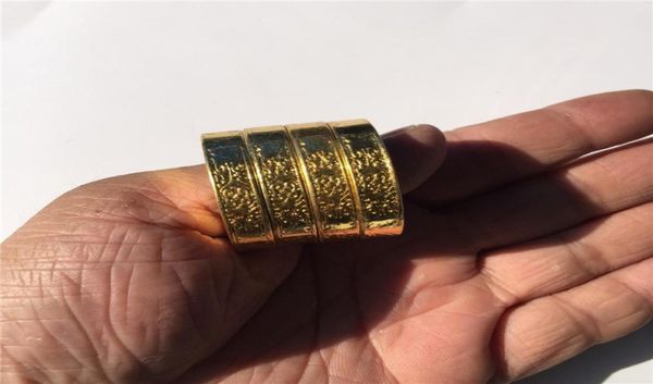4 fingers ring selfdefense ring selfdefense tool single 4 fingers buckle broken window1553933
4 fingers ring selfdefense ring selfdefense tool single 4 fingers buckle broken window1553933