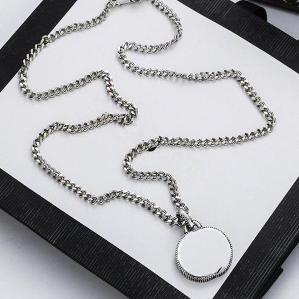 2022 luxury letter silver chain necklace retro couple necklaces men and women pendant designer jewelry gift8341411
2022 luxury letter silver chain necklace retro couple necklaces men and women pendant designer jewelry gift8341411