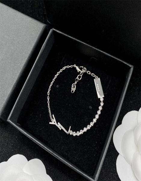 fashion love bracelet designer jewelry pendants bracelet luxury women gold silver chains bracelets lady hand chain 425882, Golden;silver
fashion love bracelet designer jewelry pendants bracelet luxury women gold silver chains bracelets lady hand chain 425882, Golden;silver