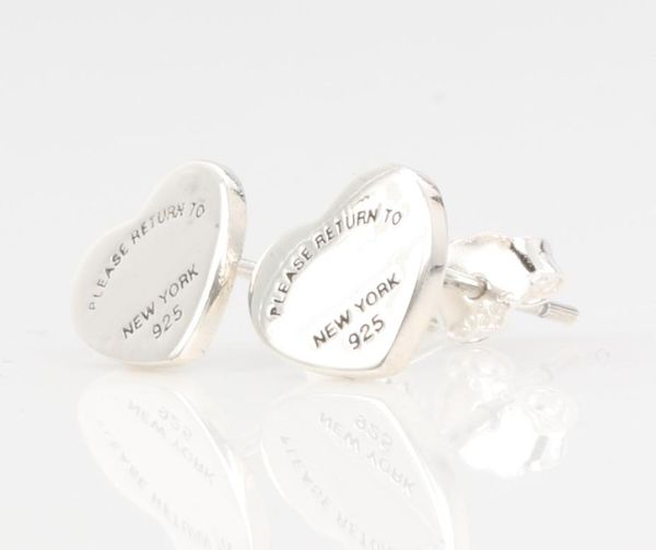 s925 sterling silver stud heartshaped earrings classic simple wild mini earring wedding party engagement jewelry women2389144, Golden;silver
s925 sterling silver stud heartshaped earrings classic simple wild mini earring wedding party engagement jewelry women2389144, Golden;silver