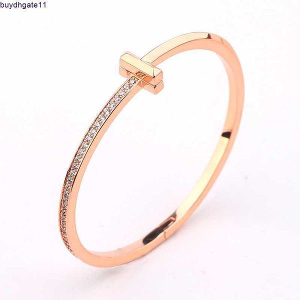 2023 new fashion accessories personalized t-letter bracelet narrow version small luxury semi micro zircon inlaid women's celebrity temp, Silver
2023 new fashion accessories personalized t-letter bracelet narrow version small luxury semi micro zircon inlaid women's celebrity temp, Silver