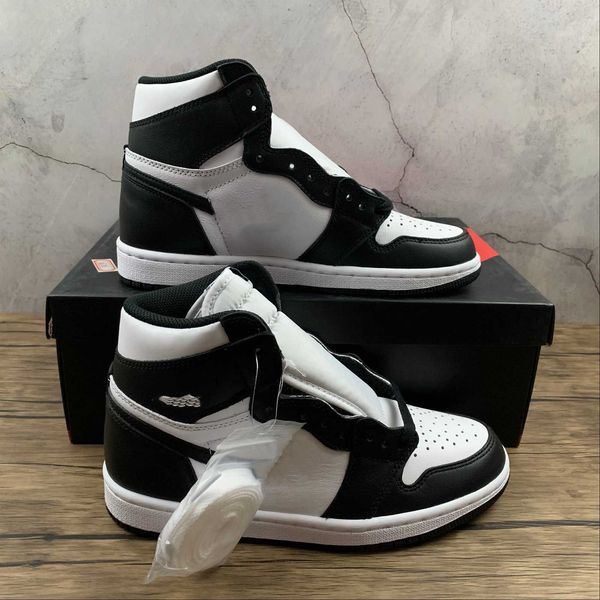original classical jumpman 1 high black white designer men women basketball shoes sports shoes outdoor sneakers with box and fast delivery
original classical jumpman 1 high black white designer men women basketball shoes sports shoes outdoor sneakers with box and fast delivery