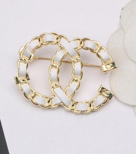luxury women designer brand letter brooches 18k gold plated inlay crystal rhinestone simple jewelry sweater brooch pearl pin marry8084215, Gray
luxury women designer brand letter brooches 18k gold plated inlay crystal rhinestone simple jewelry sweater brooch pearl pin marry8084215, Gray