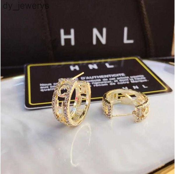 premium luxury letter earrings charm fashion designer earrings 18k gold-plated fine jewelry classic senior young people couple family christ, Golden;silver
premium luxury letter earrings charm fashion designer earrings 18k gold-plated fine jewelry classic senior young people couple family christ, Golden;silver