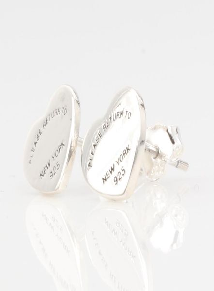 s925 sterling silver stud heartshaped earrings classic simple wild mini earring wedding party engagement jewelry women8237411, Golden;silver
s925 sterling silver stud heartshaped earrings classic simple wild mini earring wedding party engagement jewelry women8237411, Golden;silver
