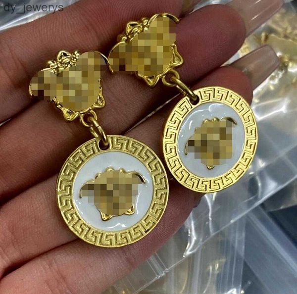 new fashion ear studs greca meander pattern medusa portrait sculpture pendant women men greca hoop earrings designer jewelry vere-55, Golden;silver
new fashion ear studs greca meander pattern medusa portrait sculpture pendant women men greca hoop earrings designer jewelry vere-55, Golden;silver