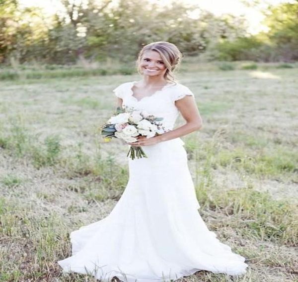 2016 elegant v neck mermaid lace vintage wedding dresses with cap sleeves modest sweep train bridal gowns vestido de noiva7631415, White
2016 elegant v neck mermaid lace vintage wedding dresses with cap sleeves modest sweep train bridal gowns vestido de noiva7631415, White