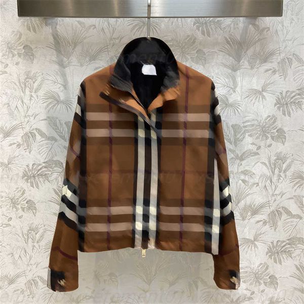 2023ss zip up sweatshirt cardigan short coat shoulder-length design with letter jacquard lining classic plaid collar jackets womens designer, Black;brown
2023ss zip up sweatshirt cardigan short coat shoulder-length design with letter jacquard lining classic plaid collar jackets womens designer, Black;brown